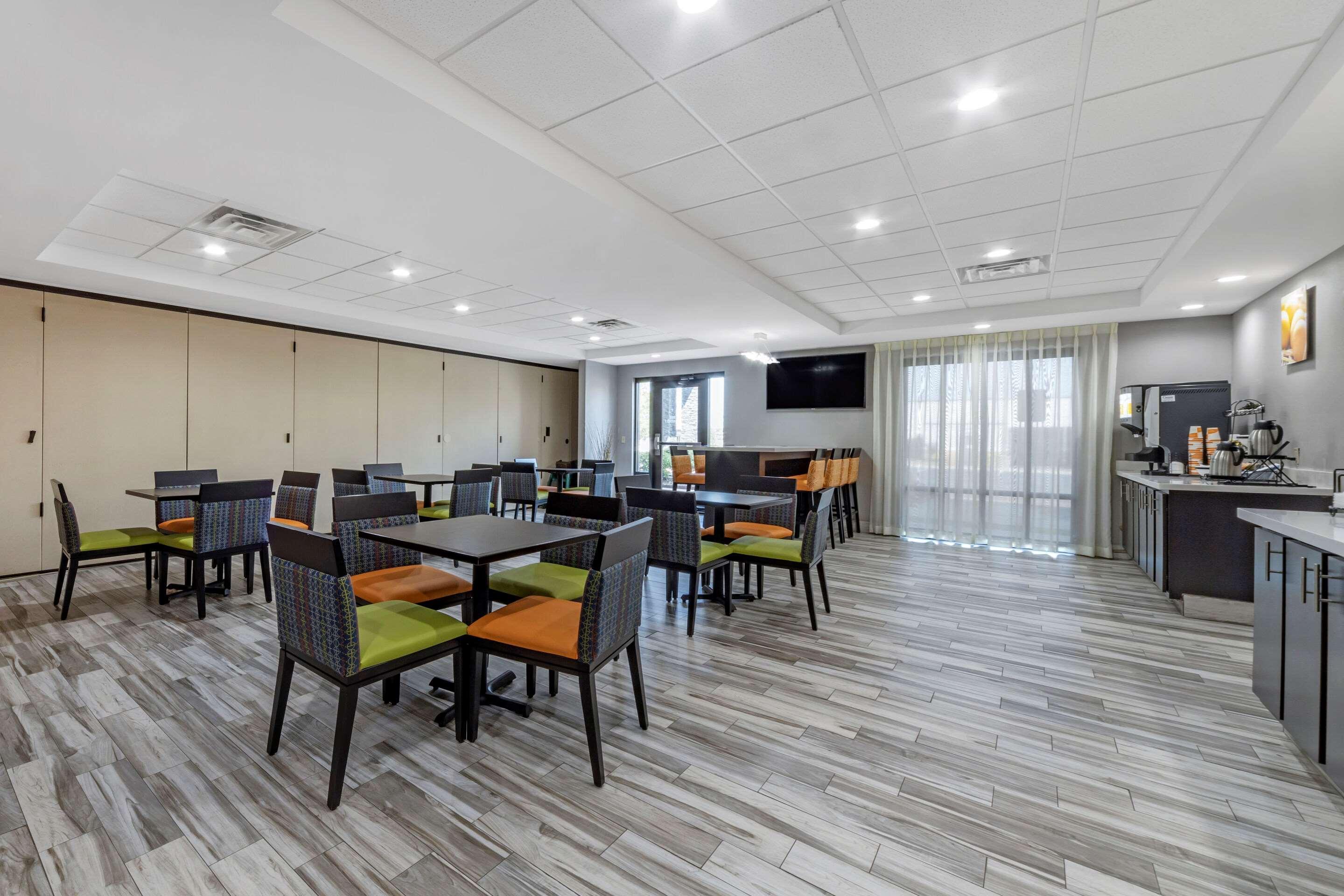 Garner Hotel Oklahoma City - Quail Springs By Ihg Hotel Oklahoma City