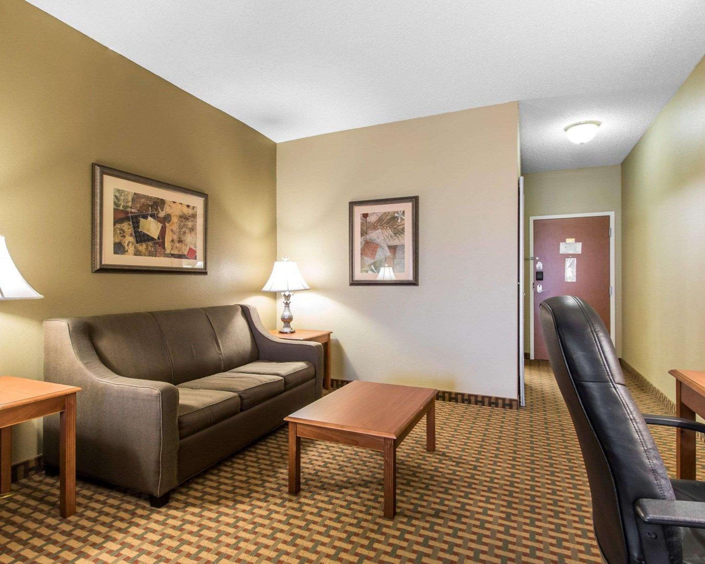 Garner Hotel Oklahoma City - Quail Springs By Ihg 2*