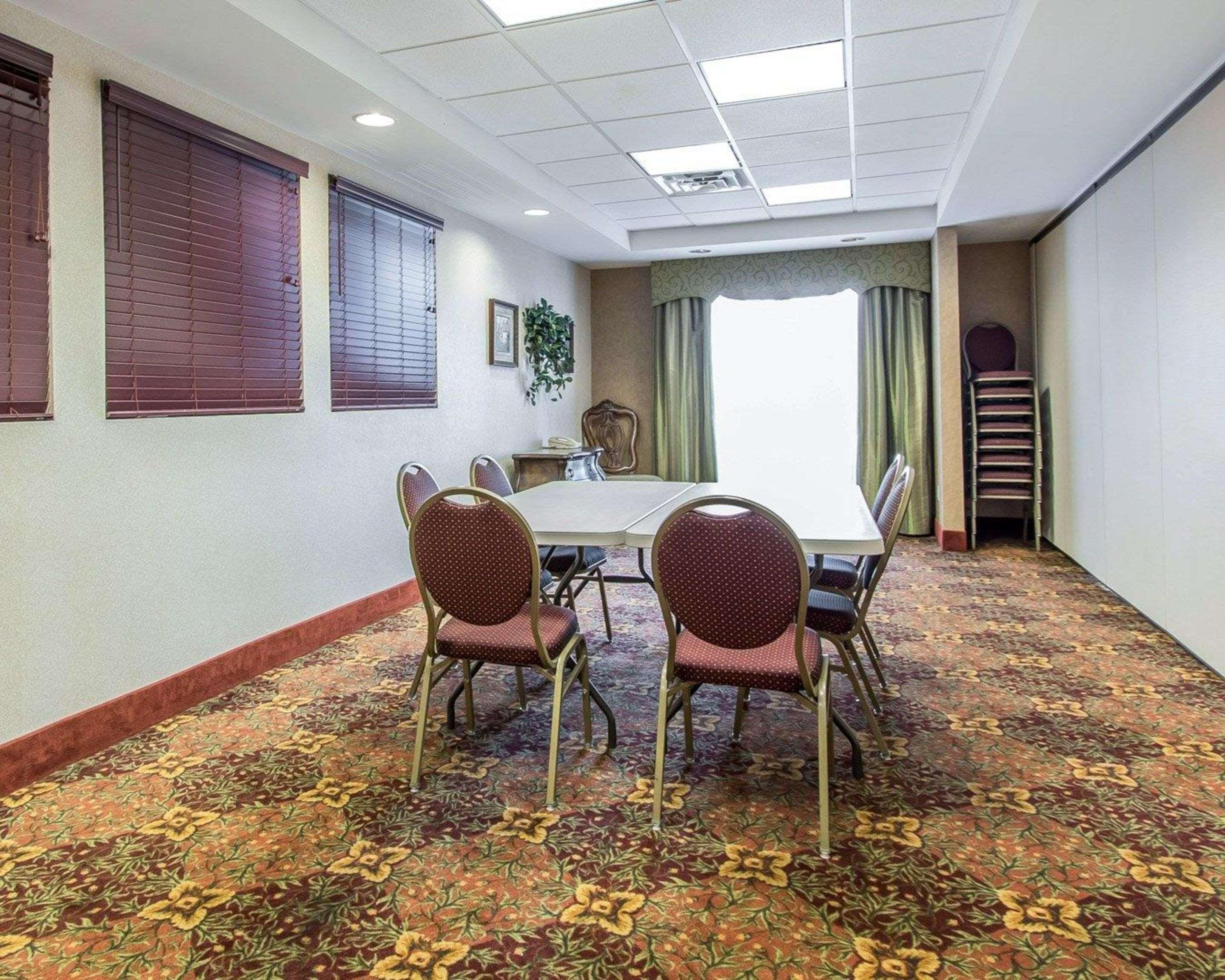Garner Hotel Oklahoma City - Quail Springs By Ihg Hotel 2*